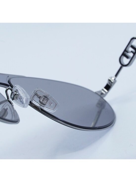 Fendi FE40072U 14C Sunglasses Light Ruthenium Aviator Frame, Silver Mirror Lense main image 12